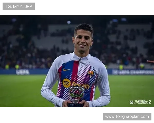 一人两用坎塞洛盘活巴萨防线